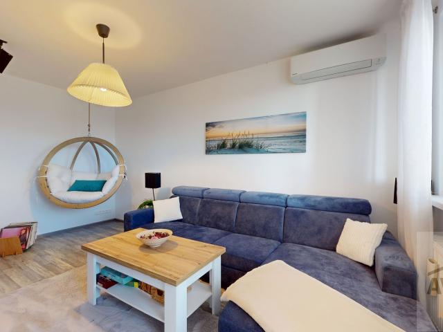 POCTIVÁ KOMPLETNÁ REKONŠTRUKCIA | TROJIZBOVÝ BYT S LOGGIOU A PIVNICOU VO VÝBORNEJ LOKALITE