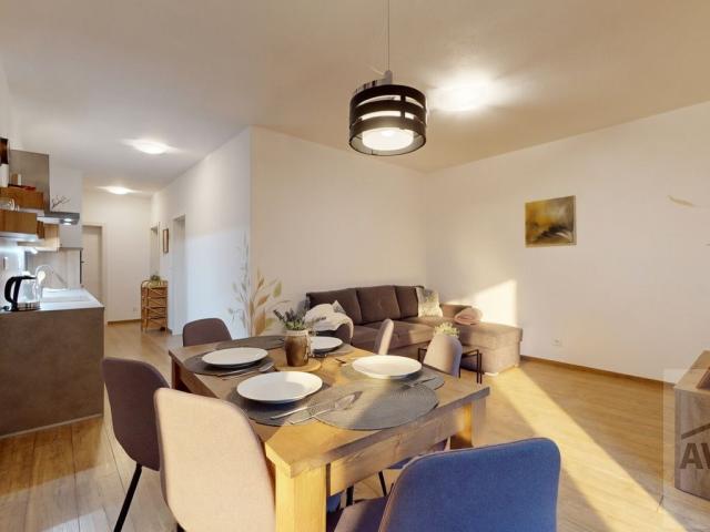 NOVÁ CENA | Presvetlený trojizbový apartmán v Nízkych Tatrách - balkón, dve kúpeľne, aj investične