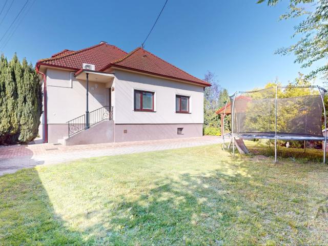 Kompletne zrekonštruovaný 4,5 izbový rodinný dom v blízkosti centra Žitnoostrovská ul.