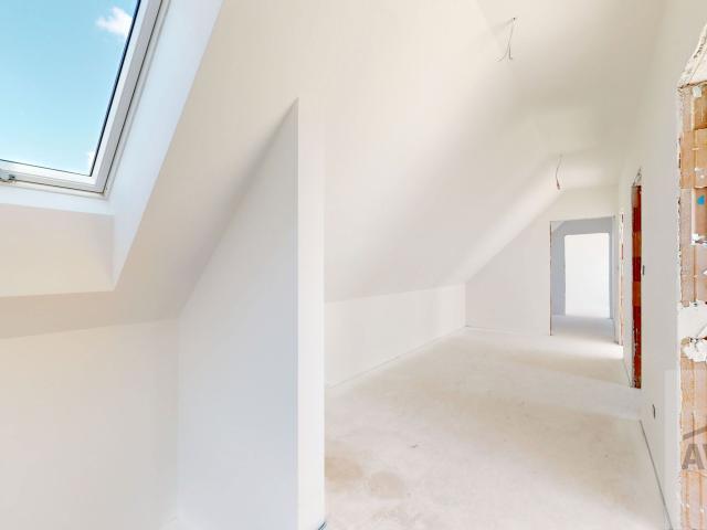 5-izbová vila priamo pri Rusovskom kaštieli – Villa Condominium, Rusovce