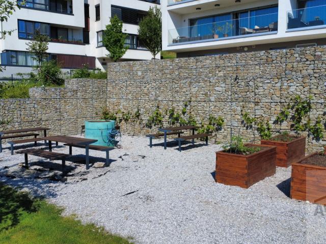 Exkluzívny 5-izbový byt na Kolibe s 60 m² terasou, jacuzzi a panoramatickým výhľadom