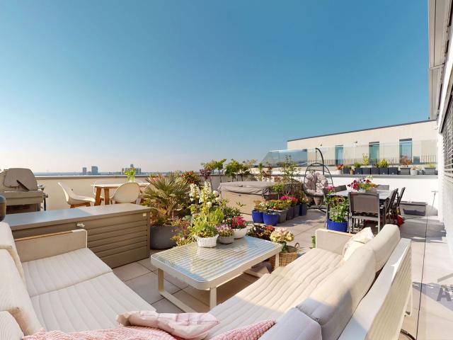 Exkluzívny 5-izbový byt na Kolibe s 60 m² terasou, jacuzzi a panoramatickým výhľadom