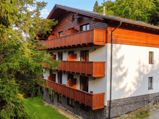 Slnečný rekreačný/ investičný apartmán v novostavbe pod Chopkom