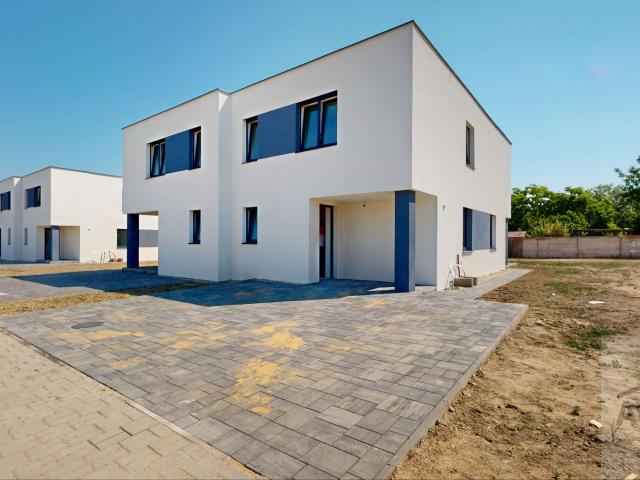 Slnečný 4 izbový rodinný dom vo vyhľadávanej lokalite, všetky IS, Zálesie