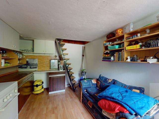 Záhrada (816 m²) pri Malom Dunaji v Malinove s chatkou, altánkom a studňou