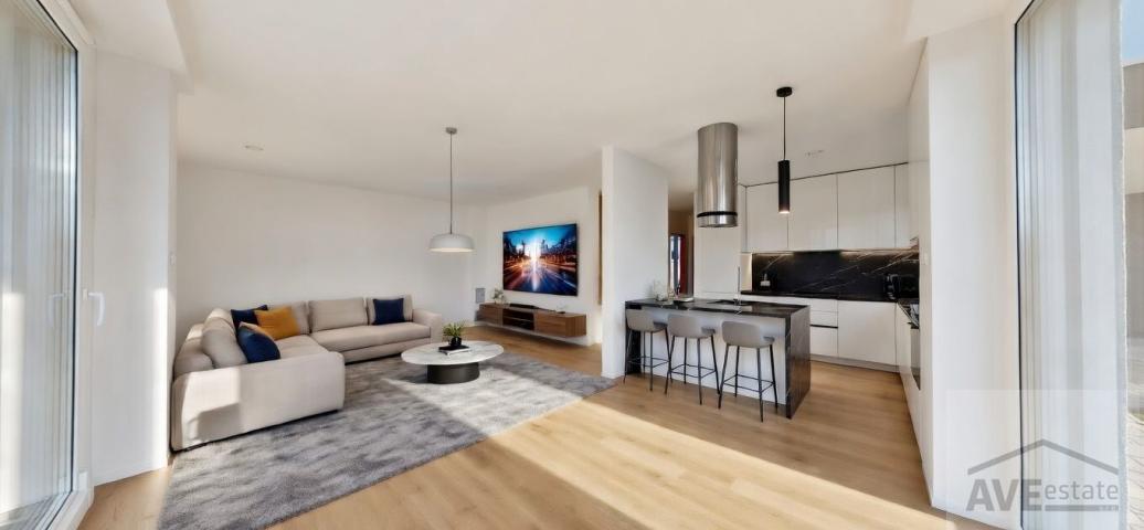 SKOLAUDOVANÝ -  5 izbový rodinný dom s dvomi kúpeľňami, krbom, rekuperáciou, nízke náklady