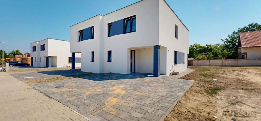 Slnečný 4 izbový rodinný dom vo vyhľadávanej lokalite, všetky IS, Zálesie